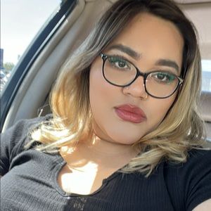 Meet your Posher, Rose mackenzie